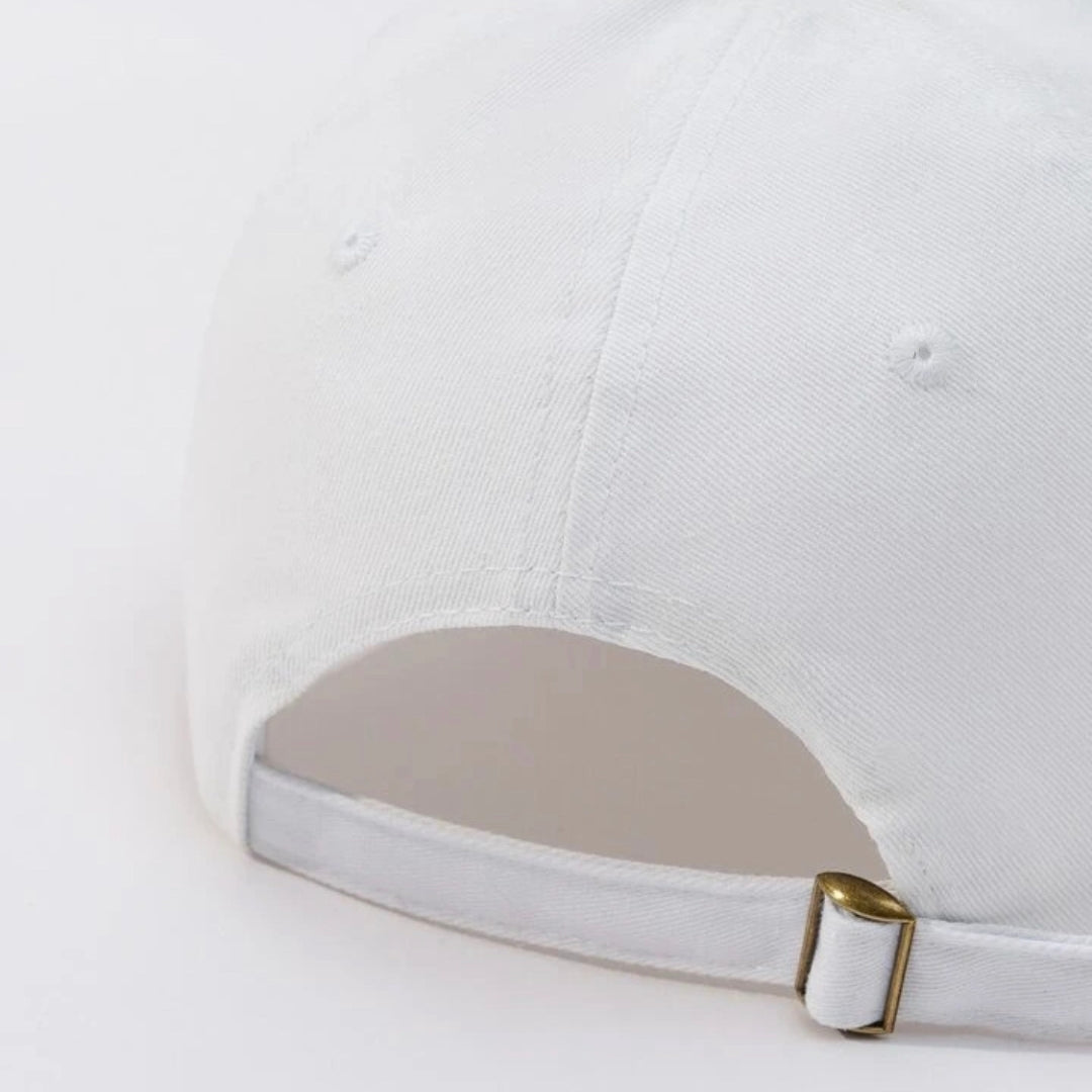 GORRA CON DISEÑO DE CORAZÓN