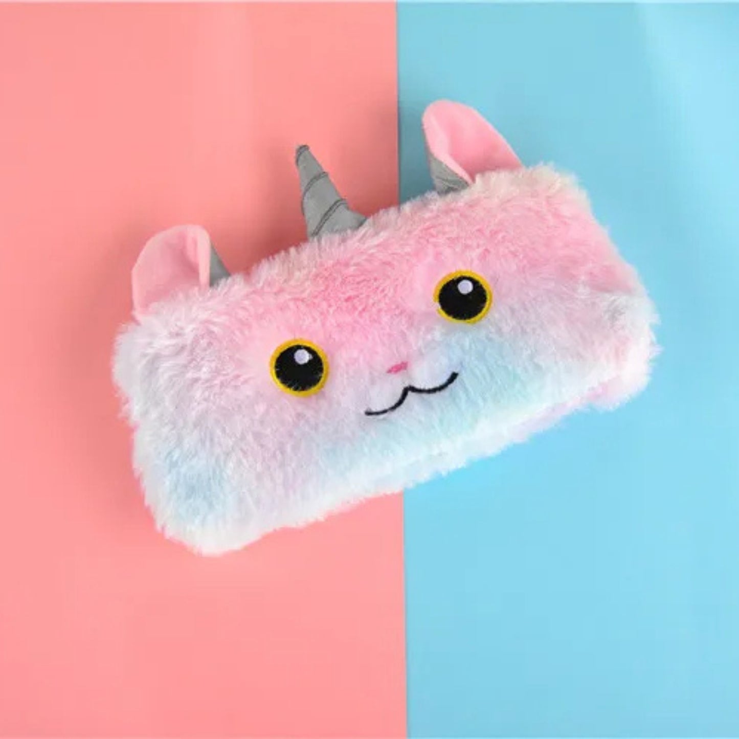 CARTUCHERA DE FELPA DISEÑO TIEDYE KAWAII