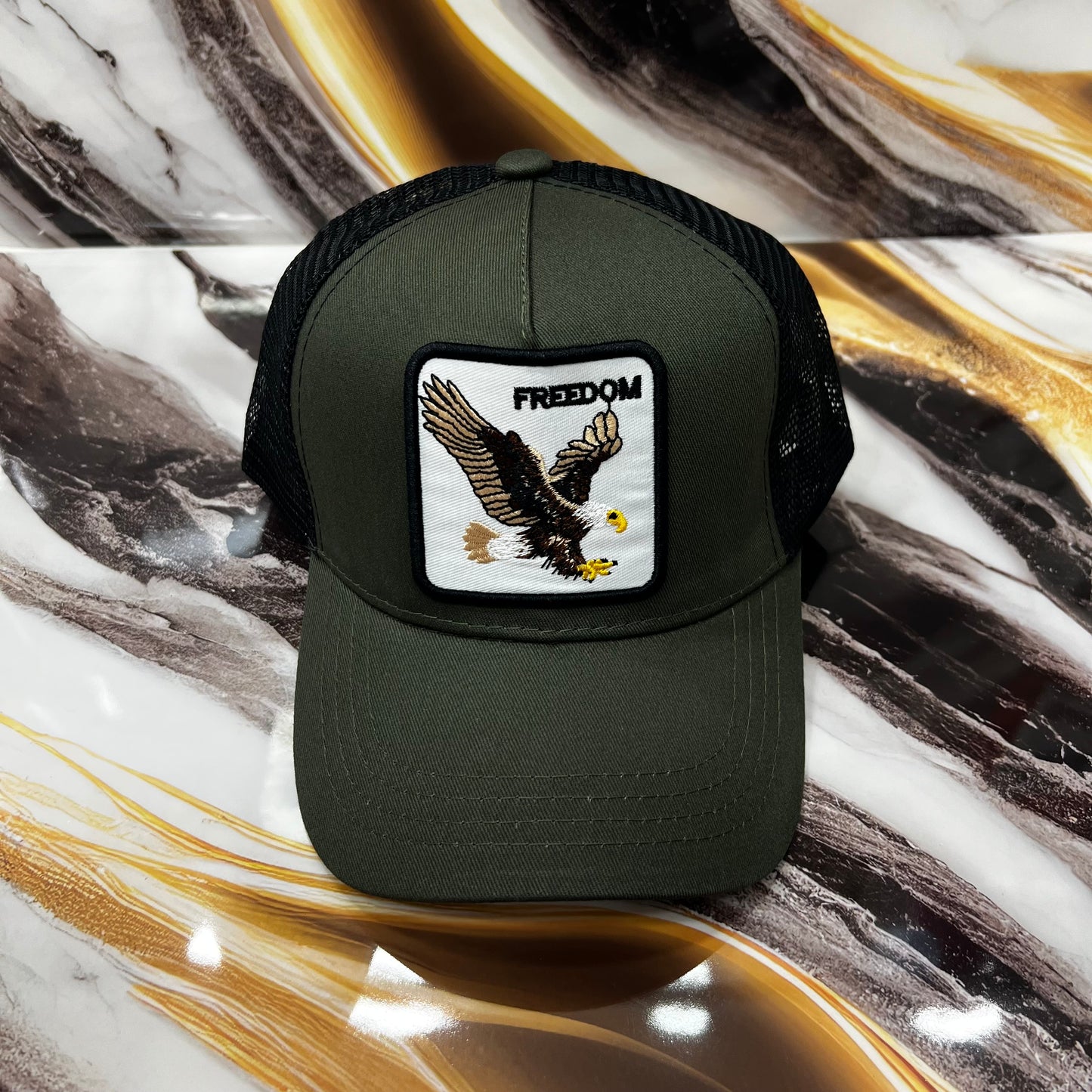 GORRA CON DISEÑO DE ANIMALES