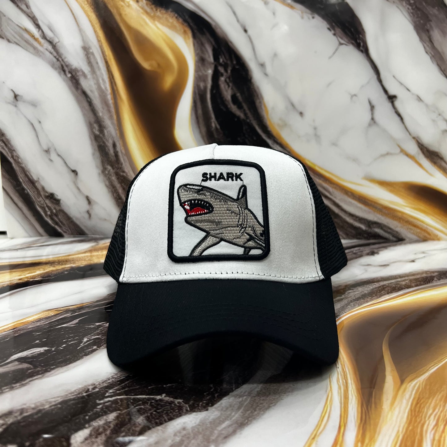 GORRA CON DISEÑO DE ANIMALES