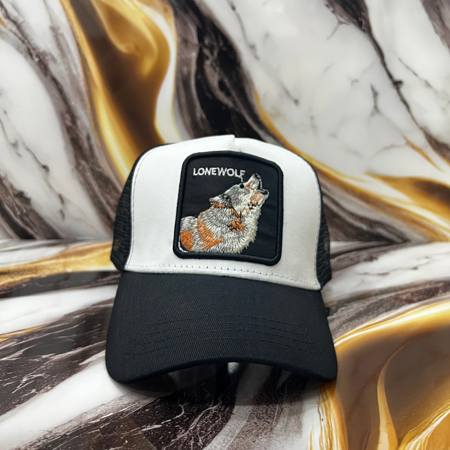 GORRA CON DISEÑO DE ANIMALES