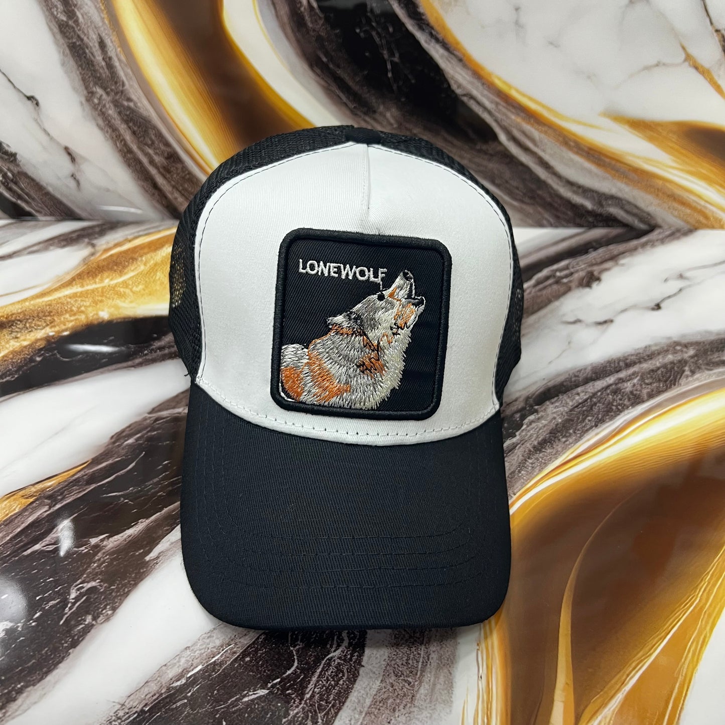 GORRA CON DISEÑO DE ANIMALES